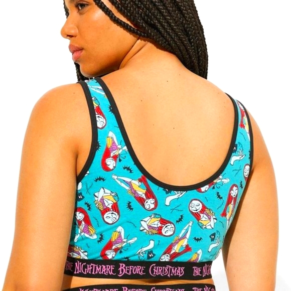 ❤️NWT VINTAGE TORRID BRALETTE NIGHTMARE BEFORE CHRISTMAS WIRELESS SPORTS BRA - Picture 3 of 16